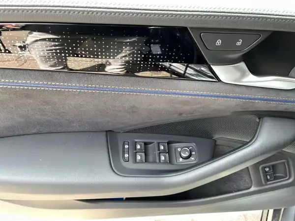 VW PASSAT VARIANT (18/22)