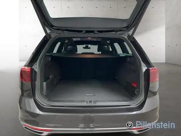 VW PASSAT VARIANT (16/17)