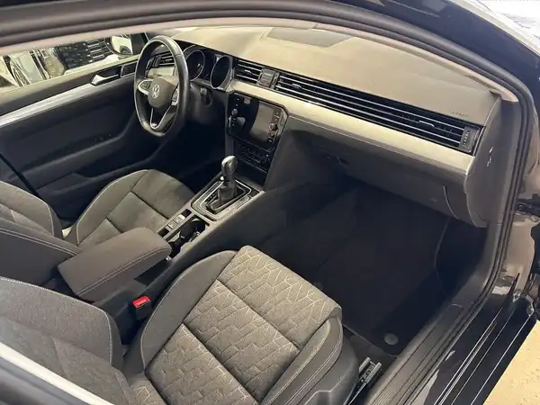VW PASSAT VARIANT (13/17)