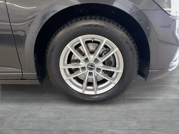 VW PASSAT VARIANT (6/17)