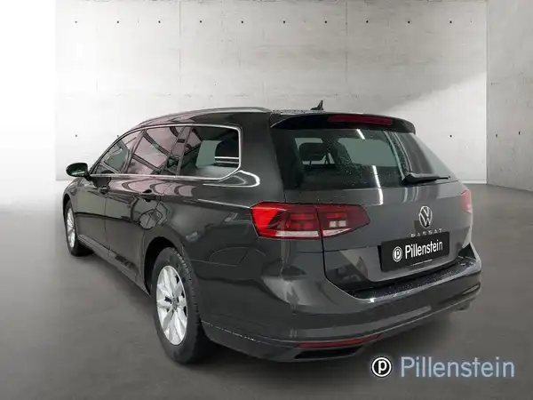 VW PASSAT (4/9)