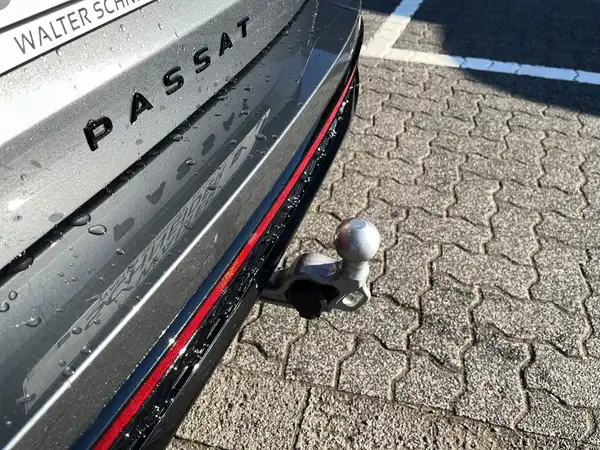 VW PASSAT (15/18)