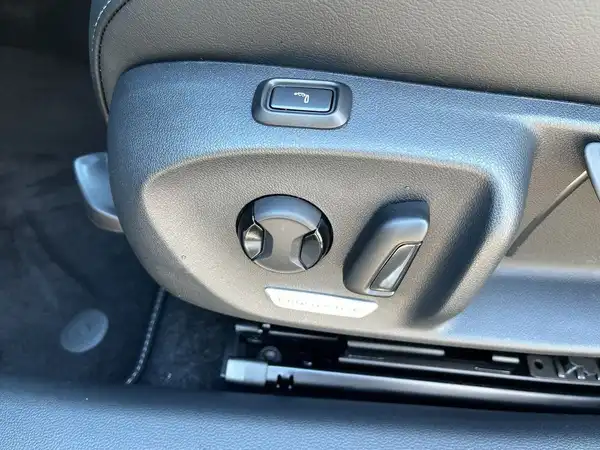 VW PASSAT (16/18)