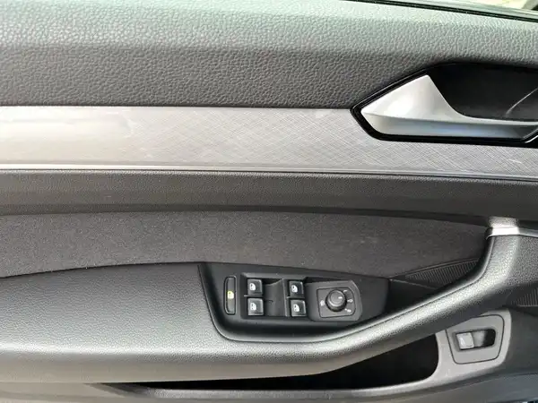 VW PASSAT VARIANT (14/21)