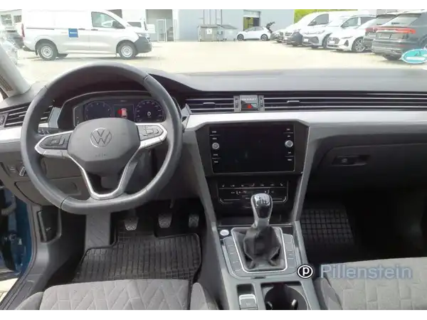 VW PASSAT VARIANT (5/7)