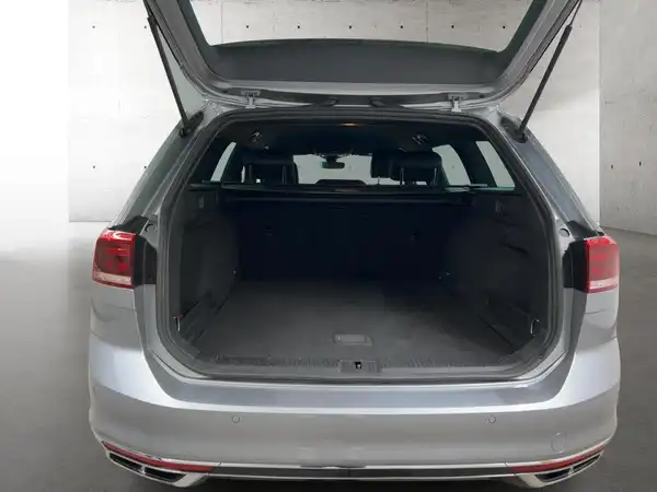 VW PASSAT VARIANT (16/16)
