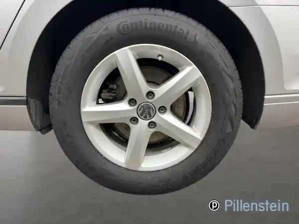 VW PASSAT VARIANT (4/7)