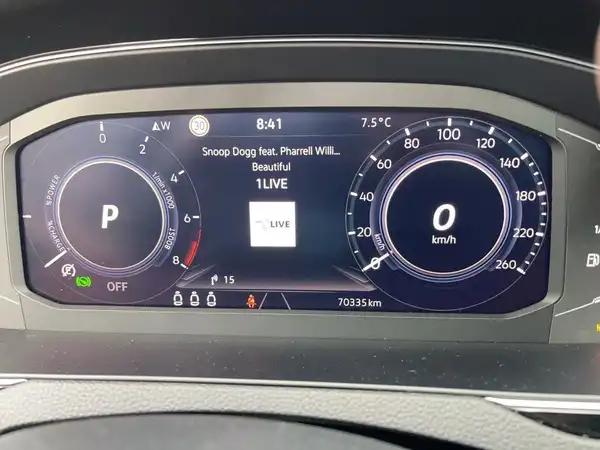 VW PASSAT VARIANT (11/23)