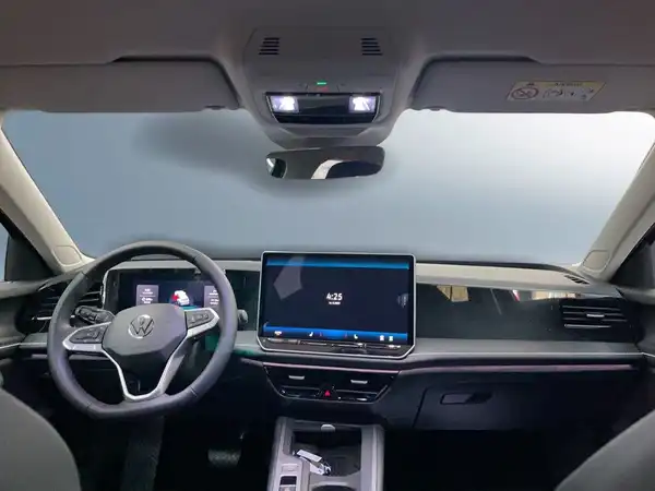 VW PASSAT (11/13)