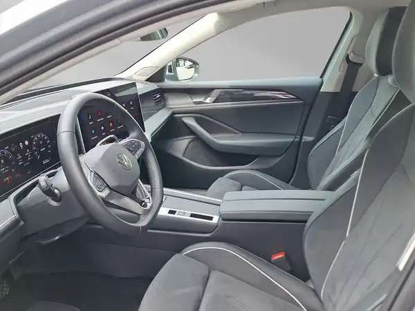 VW PASSAT (13/20)