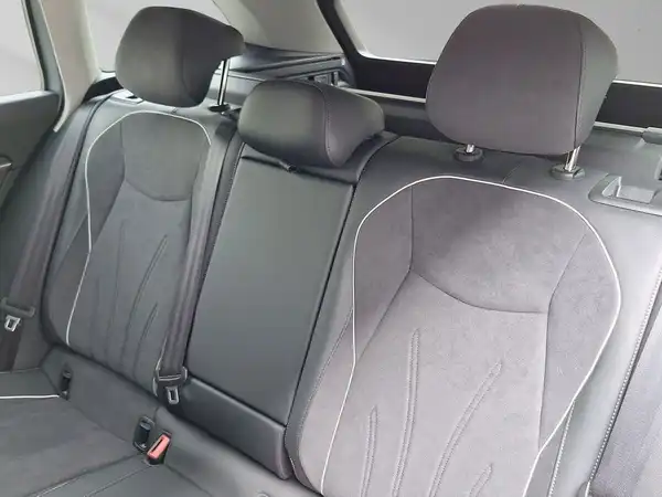 VW PASSAT (14/20)