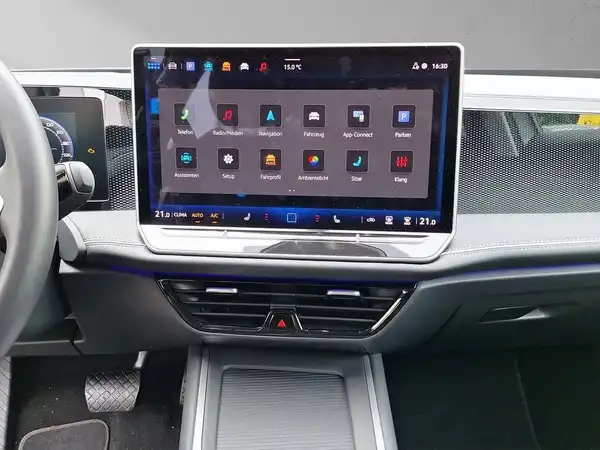 VW PASSAT (16/20)