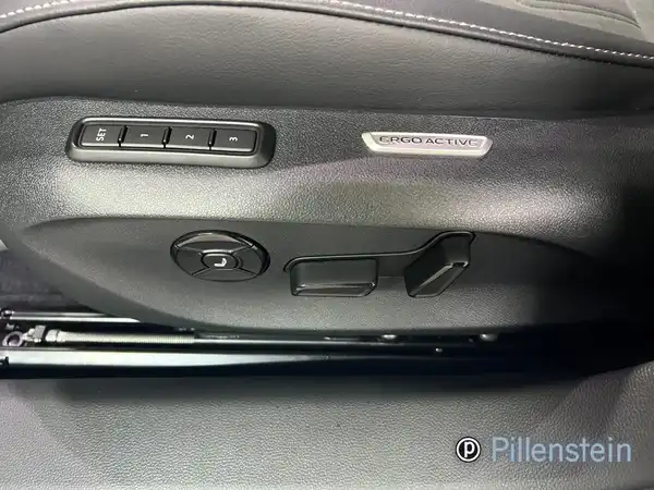 VW PASSAT (6/14)