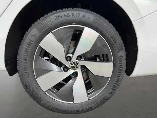 VW PASSAT (3/15)