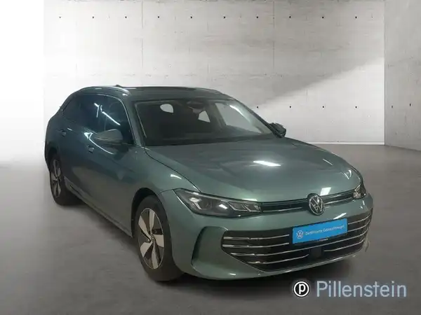 VW PASSAT (7/19)