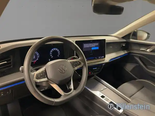 VW PASSAT (11/19)