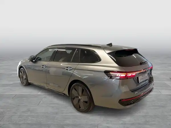 VW PASSAT VARIANT (2/18)