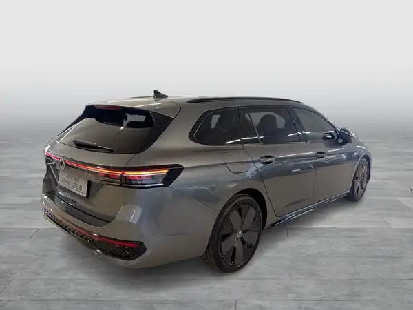 VW PASSAT VARIANT (4/18)