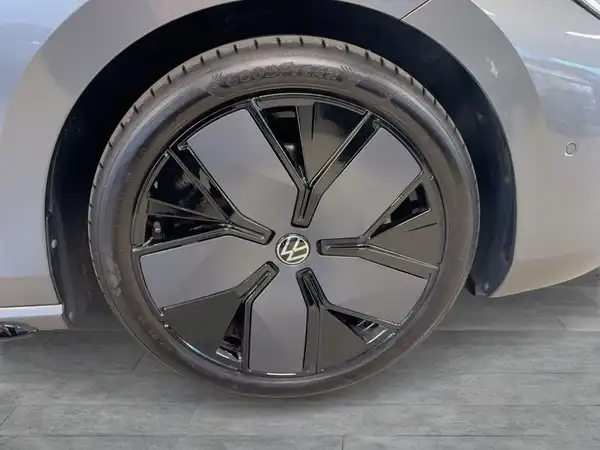 VW PASSAT VARIANT (6/18)