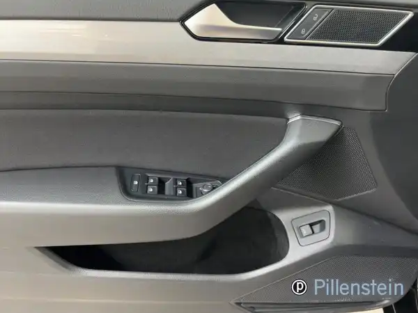 VW PASSAT VARIANT (8/15)