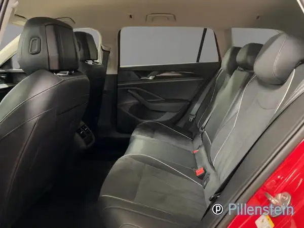 VW PASSAT VARIANT (11/19)