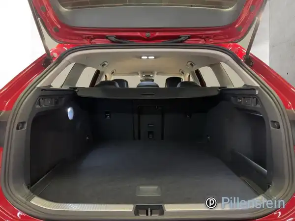 VW PASSAT VARIANT (18/19)