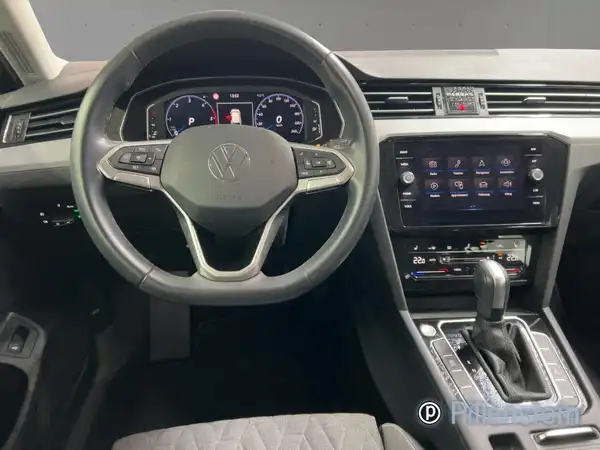VW PASSAT VARIANT (7/15)