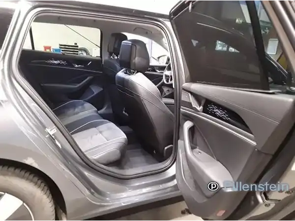 VW PASSAT VARIANT (7/10)