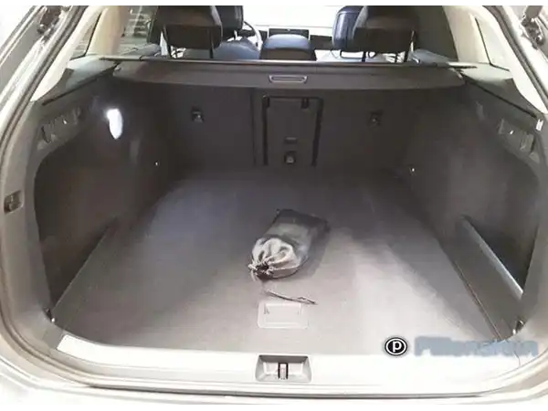 VW PASSAT VARIANT (8/10)