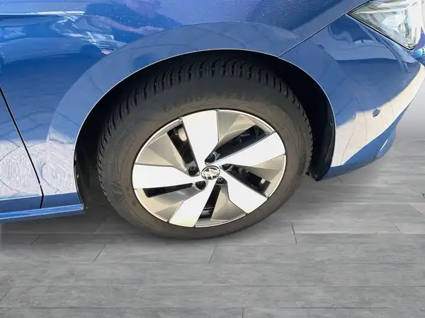 VW PASSAT VARIANT (6/22)