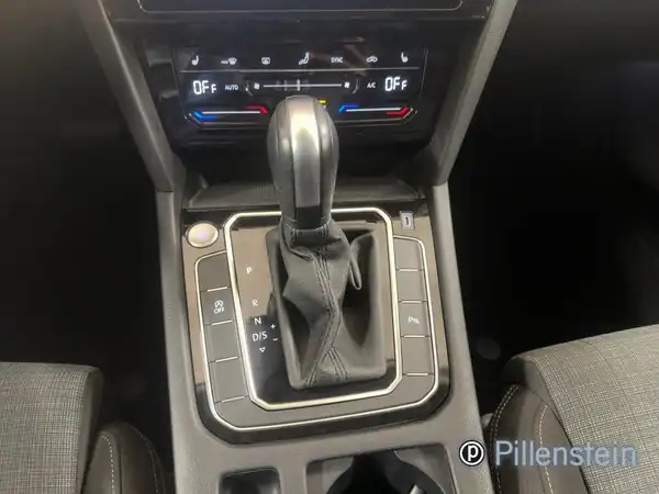 VW PASSAT VARIANT (15/17)
