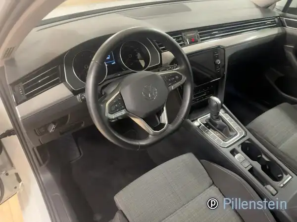 VW PASSAT VARIANT (8/17)