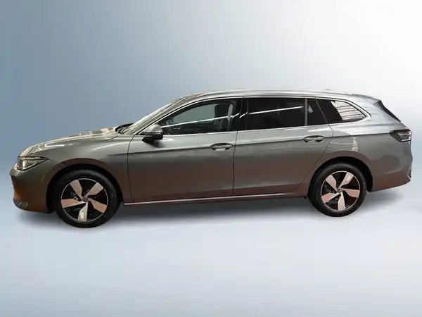 VW PASSAT (2/13)