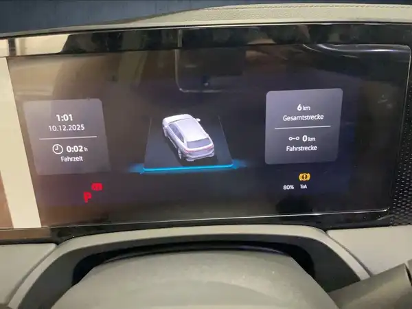 VW PASSAT (10/16)
