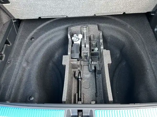 VW PASSAT (14/16)