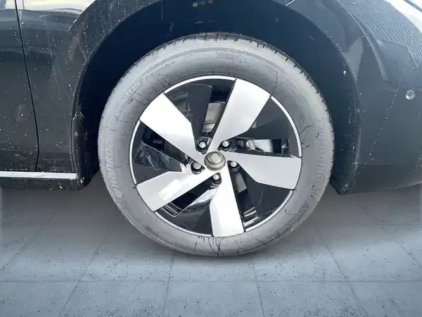 VW PASSAT (7/16)