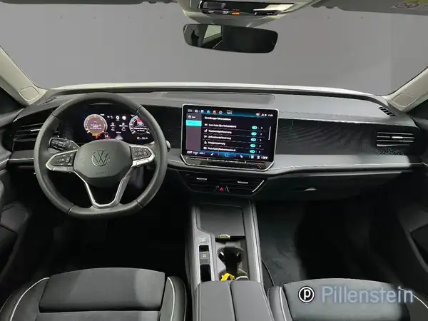 VW PASSAT (7/15)