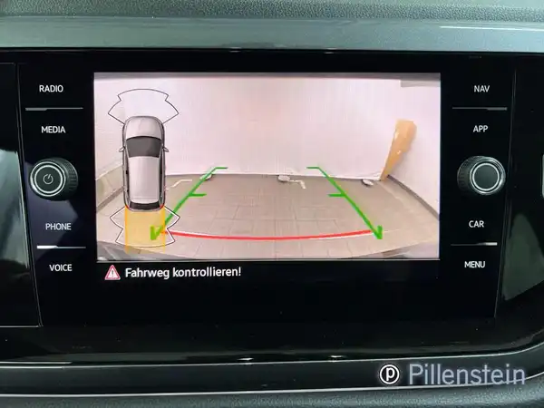 VW POLO (12/15)