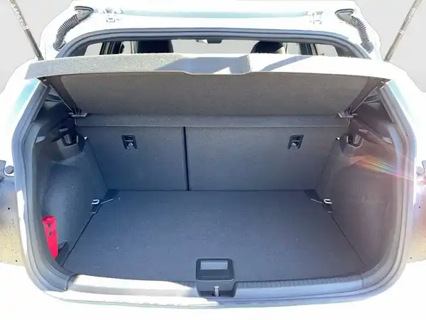 VW POLO (13/18)