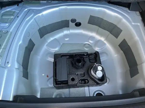 VW POLO (14/18)