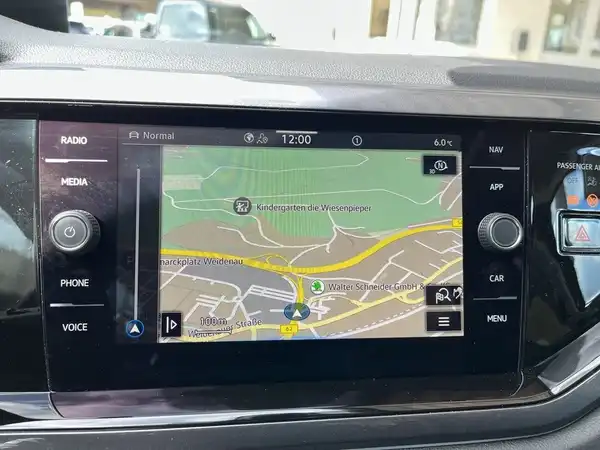 VW POLO (14/16)