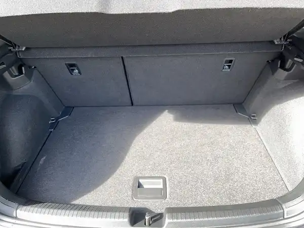 VW POLO (8/16)