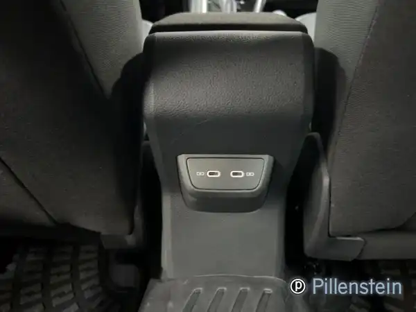 VW POLO (15/16)
