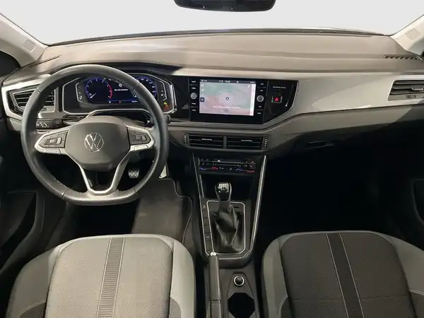 VW POLO (15/23)