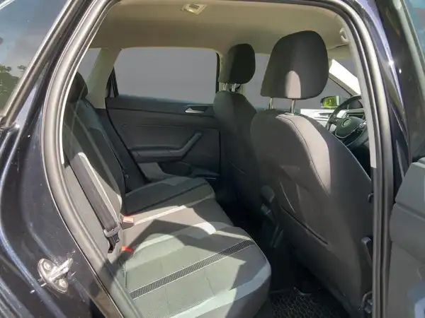 VW POLO (12/15)