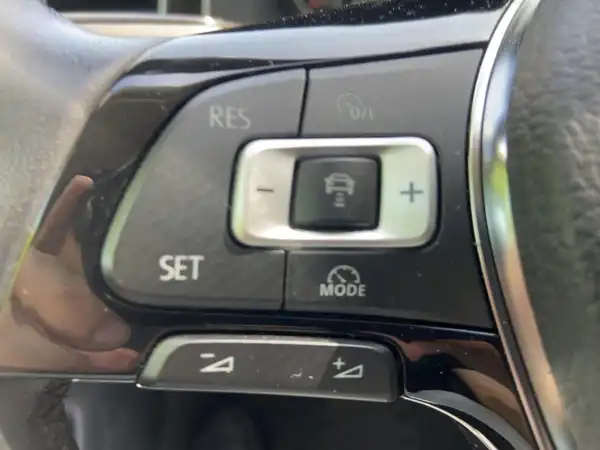 VW POLO (14/15)