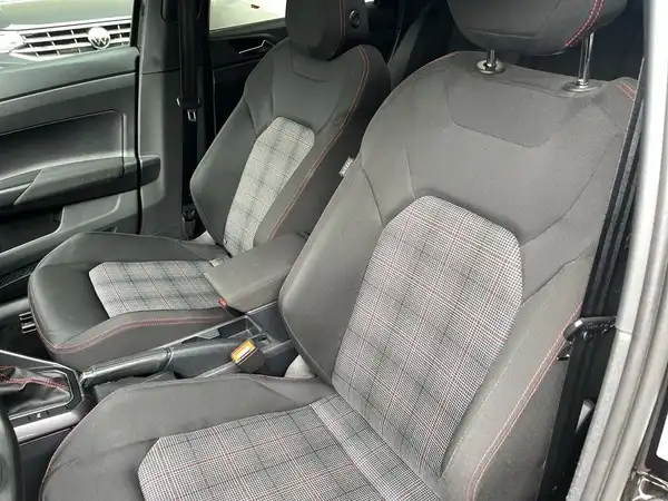 VW POLO GTI (13/17)