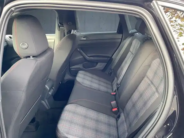 VW POLO GTI (12/15)