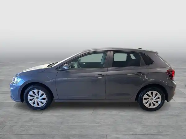 VW POLO (2/21)