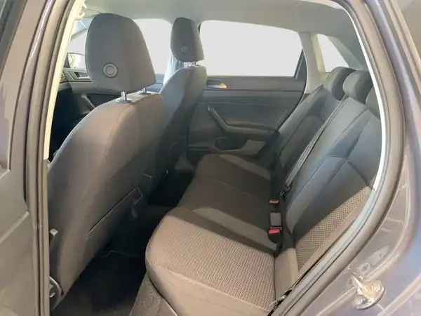 VW POLO (11/21)